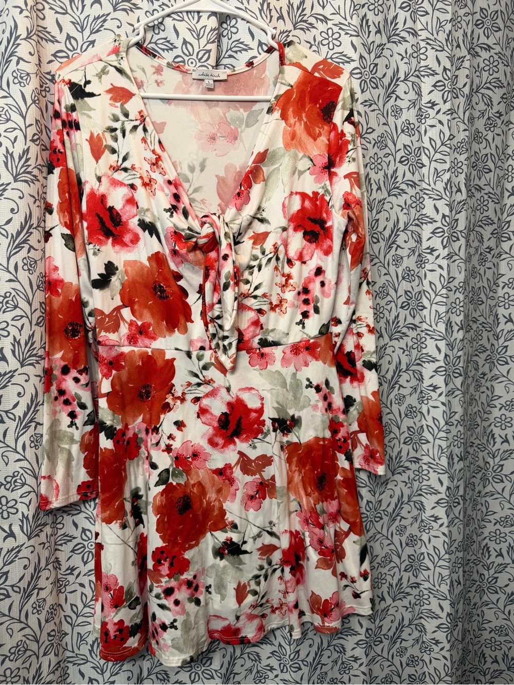white birch Cream Floral Tie-Front Long Sleeve Dress
